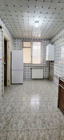 Drumul Taberei, Auchan, Parc Moghioros, et. 1/4, decomandat, bloc 1978